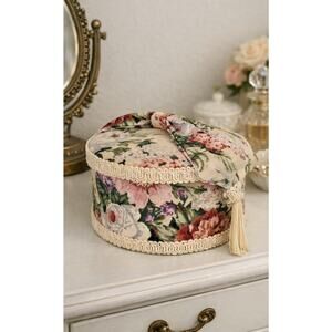 Vintage Tapestry Storage Trinket Sewing Box Padded Lid Tassel Cottage Coquette